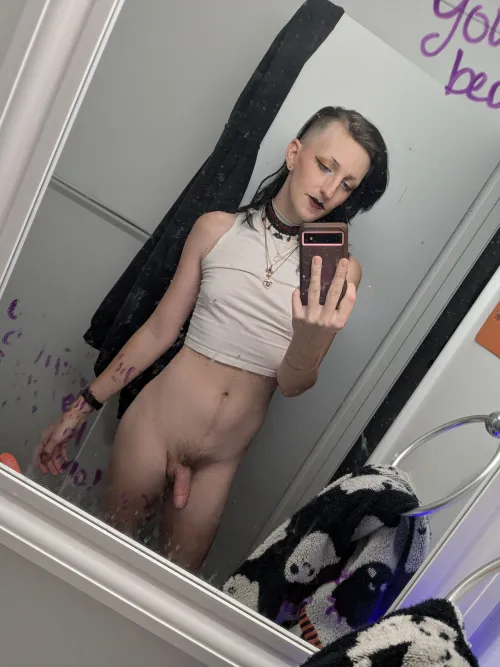 if you follow my happy trail you'll find my landing zone  by applejuicedrank