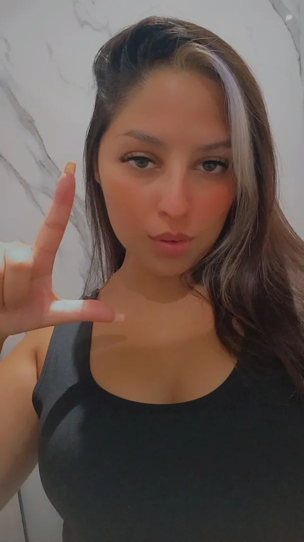 If you look at me, you pay. If you desire me, you pay more. posted by goddesspoiled