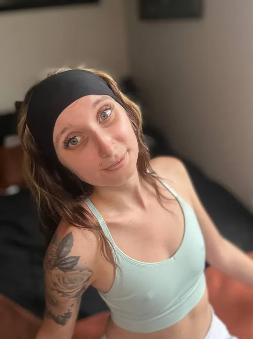 if you really looking for nudes then drop ♥️ by briaronlyxo