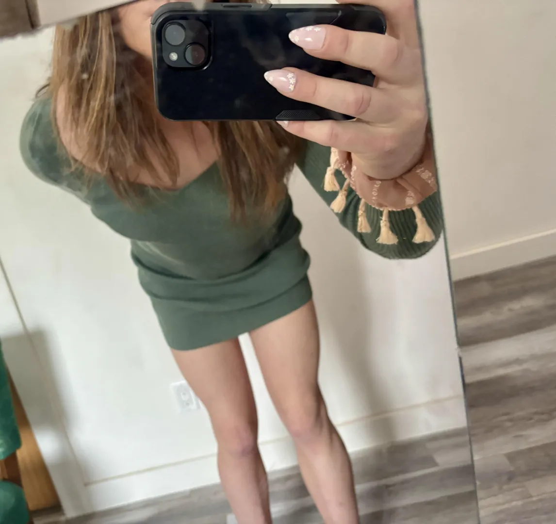 If you worked for me , we’d definitely finish early every Friday …weekends are made for dresses like this  posted by Ema_Belrose