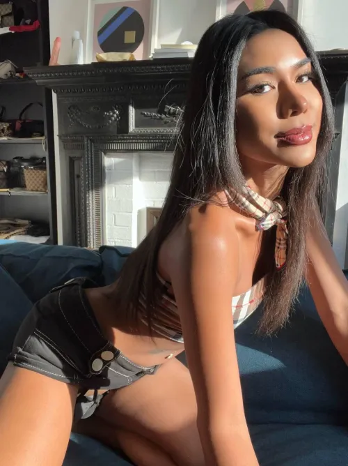 If you’re hungry come have a little snack by AwardMaterial8798