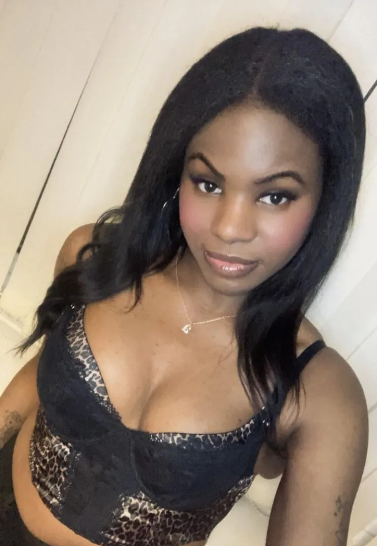 if you’re staring you should be sending  posted by princess-aaliyah-x