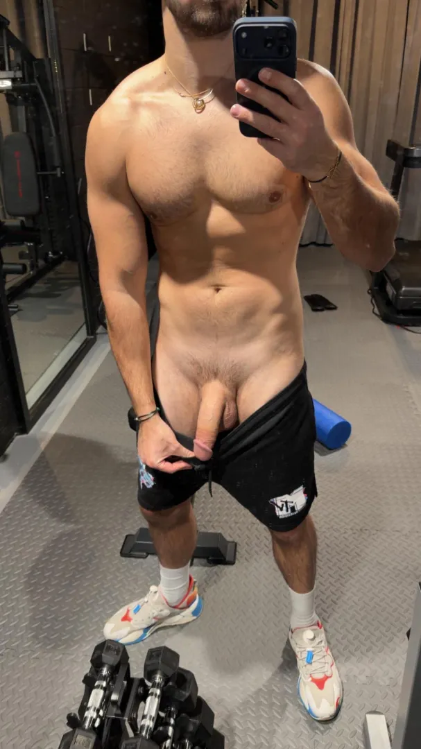 Ill whip it out anywhere bro lol posted by bigdicknickv