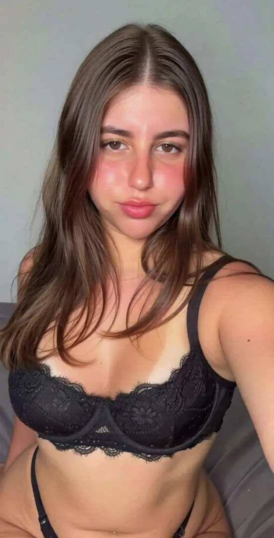 im 18, curvy but a little chubby.. still ur type or nah posted by SilkChic