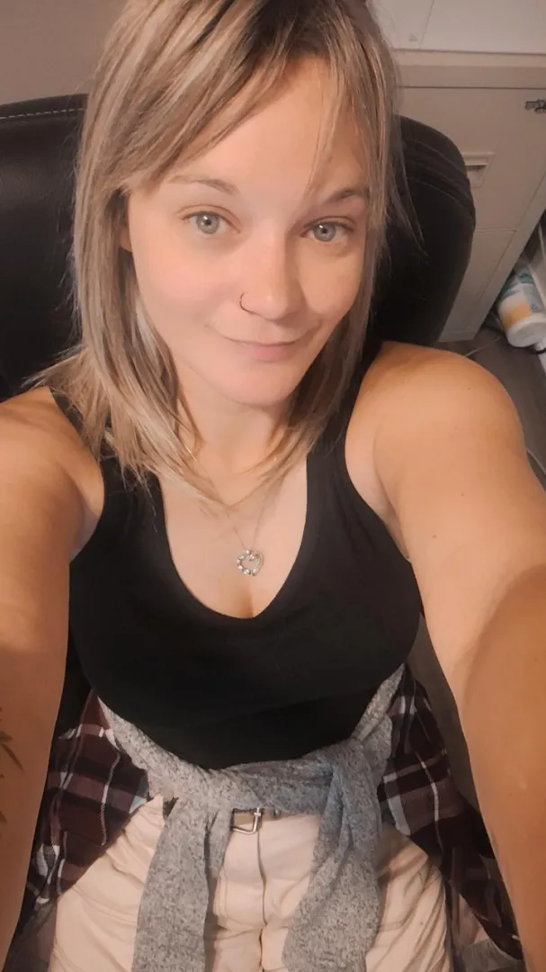 I'm a little naughty, would u still date me? posted by MissTaylorLaurenxo