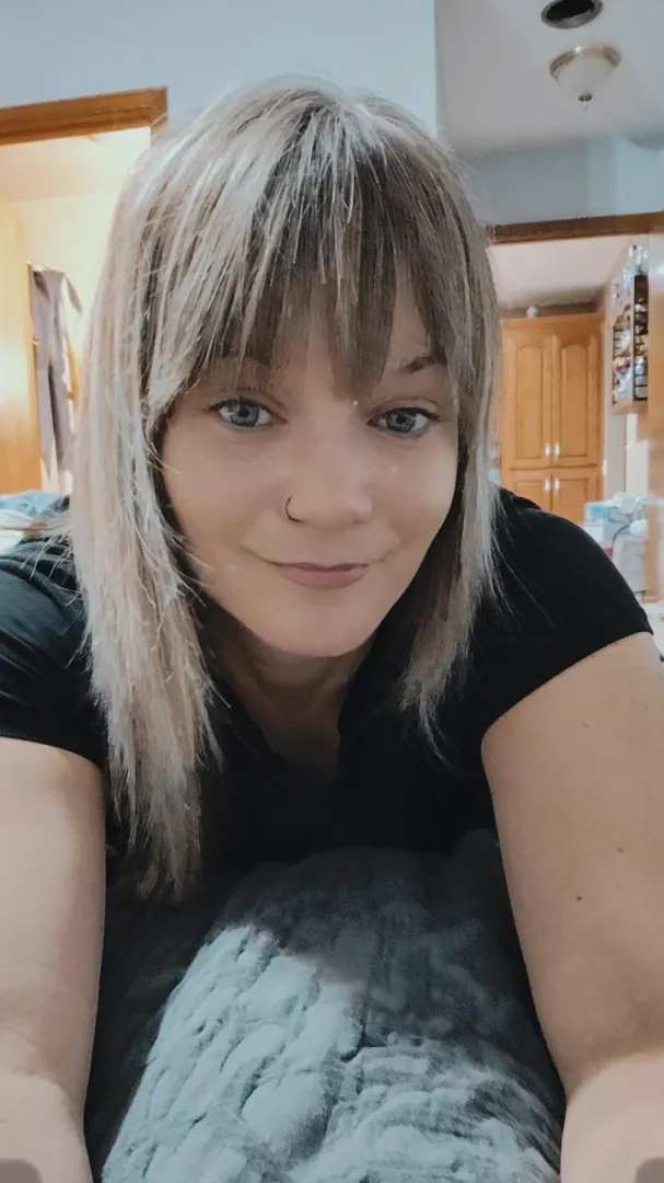 I’m back. Now use me as u please posted by MissTaylorLaurenxo