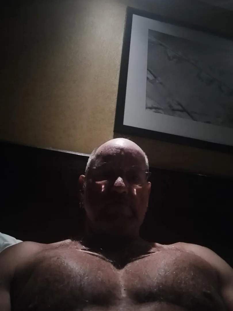 I'm Bi. Everyone is beautiful.  Everyone should be erotic and celebrate the body. posted by 76104Boy