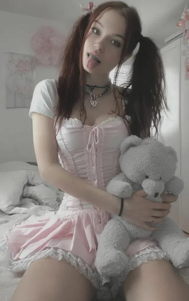 Im bored :((  posted by [deleted]