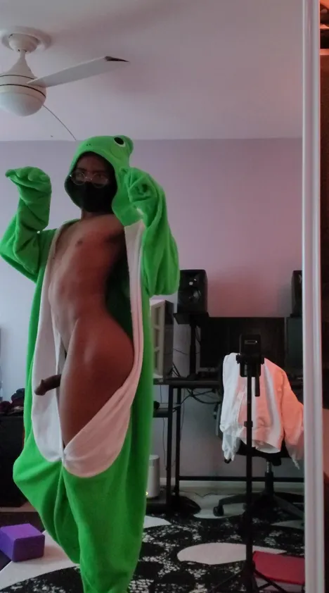 Im cold ;(( posted by Responsible_Okra_263