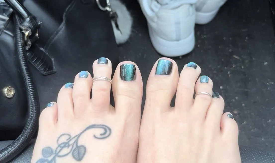 I’m craving another cat eye pedicure and you’re drooling over a woman whose attention someone like you only has one way of earning. Cover it, then thank Me for the pleasure  posted by ivyxxking