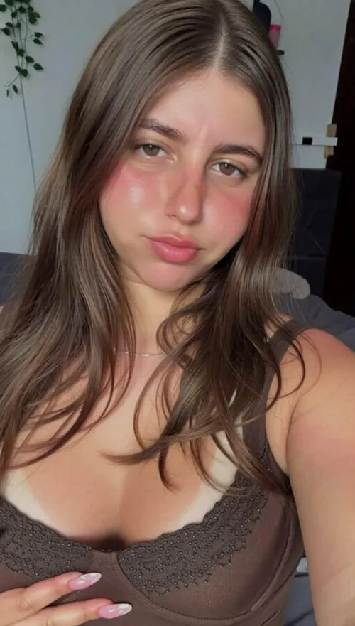 I'm desperate to be turn into a cum drunk slut by _VelvetBunny