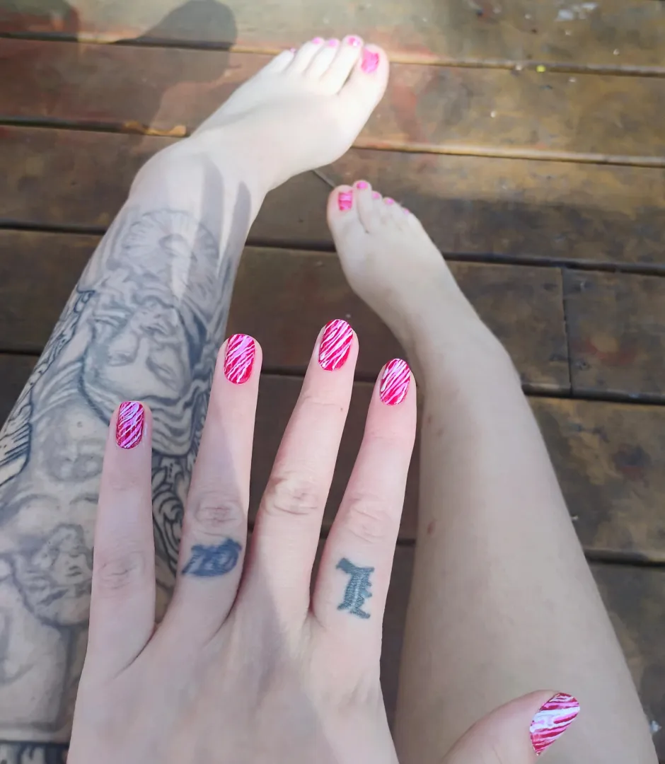 I'm doing some feet prints today  posted by babytatey