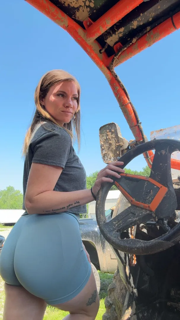 I'm feeling pretty powerful tonight posted by SweetEchloXO