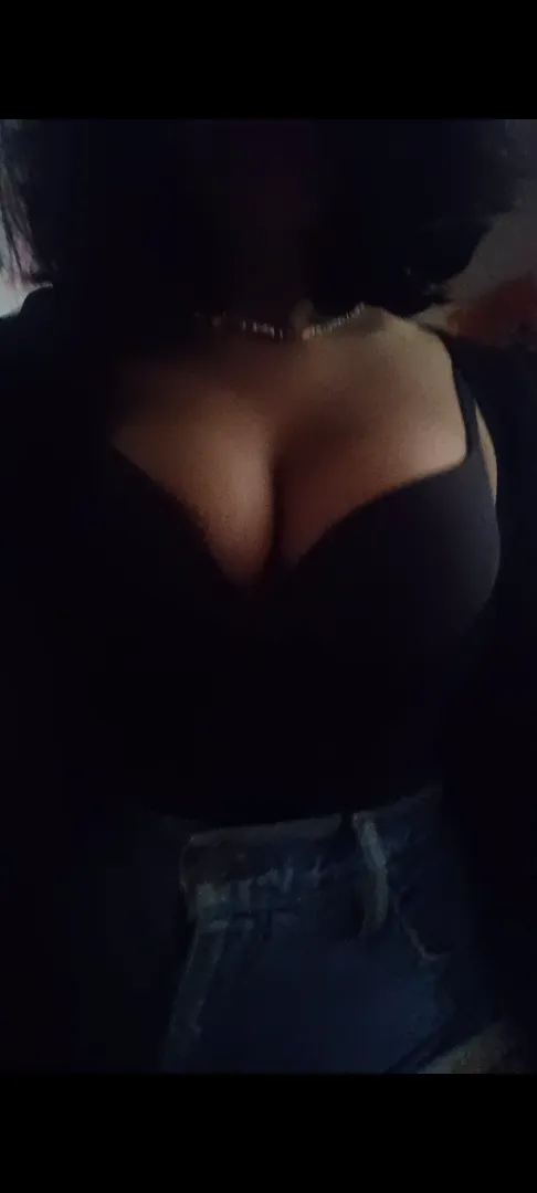 I'm going to give you all my milk. Obey. posted by abeejhitahoney