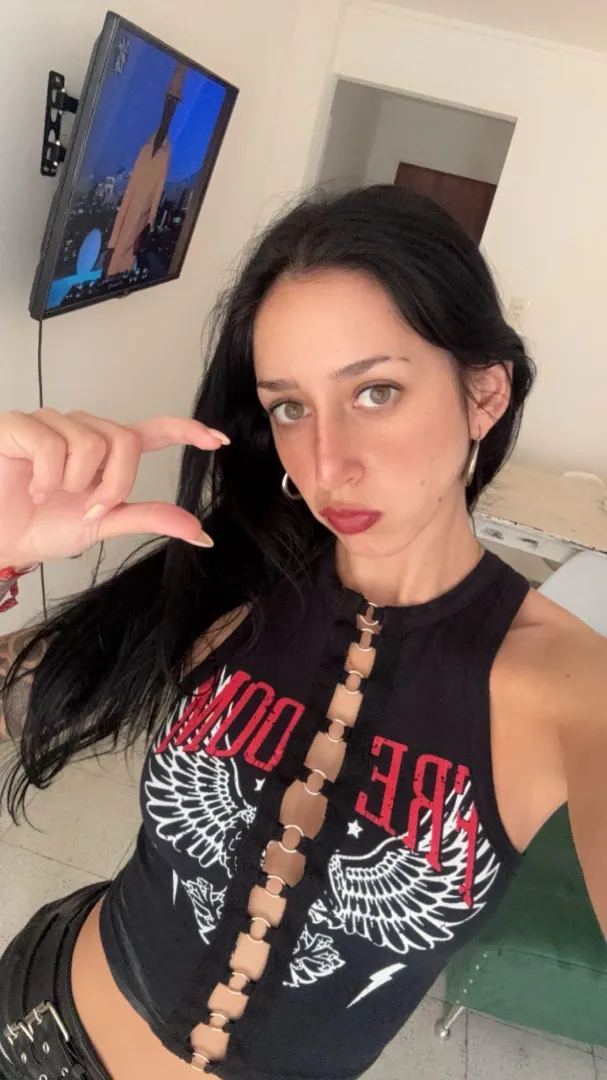 I'm going to ruin that tiny little shrimp posted by goddesszaraS