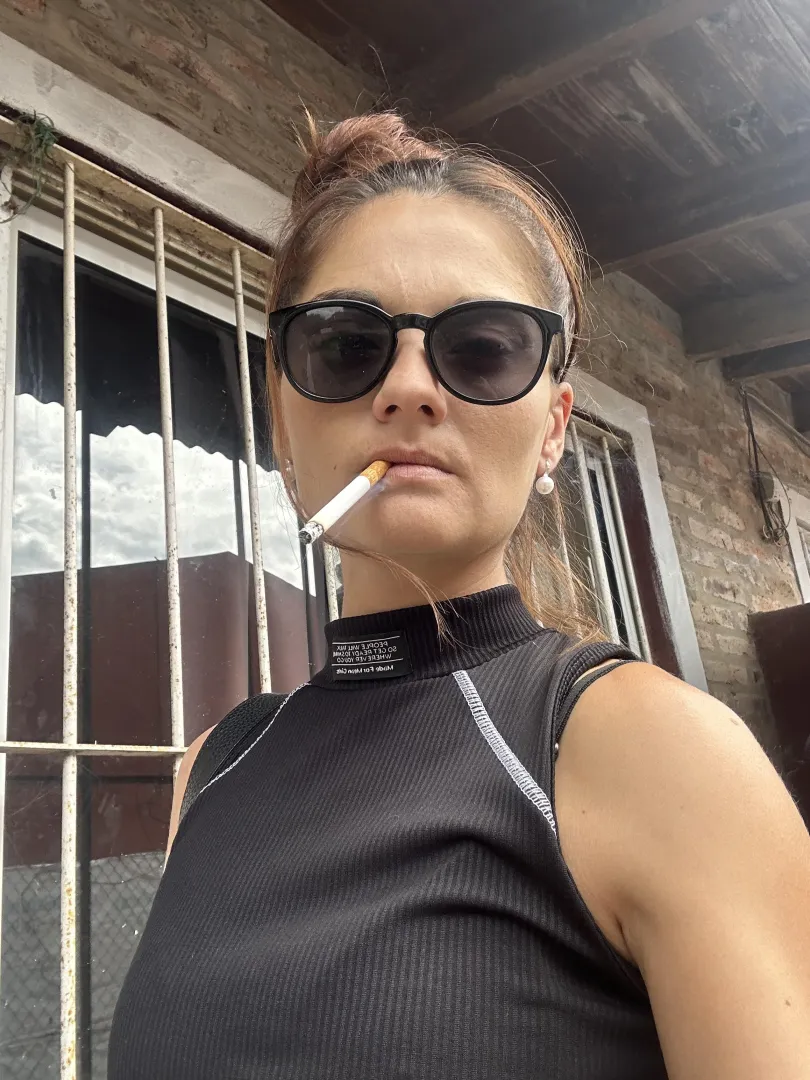 I'm gone! Are you coming or leaving? posted by argentina_27