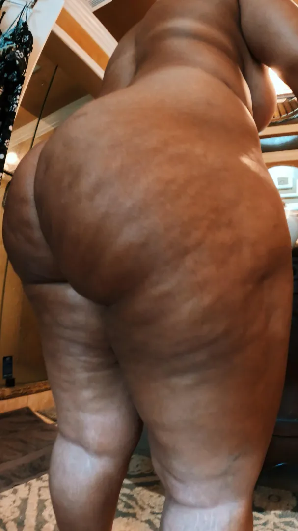 I’m guessing I’m thick enough. posted by Sexynalgonajade