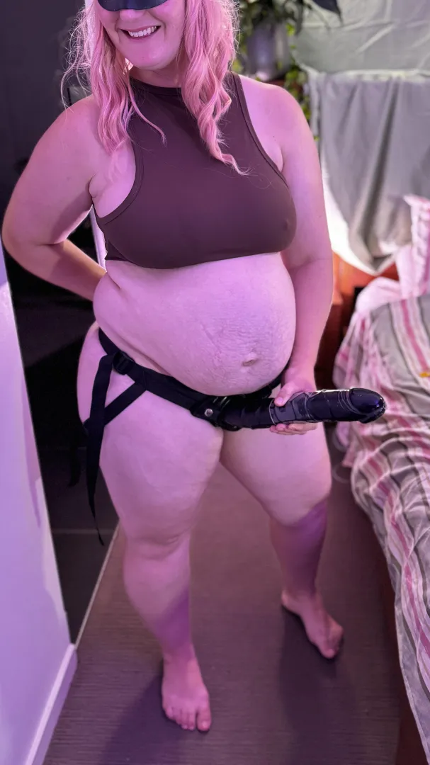 I’m here to eat pizza and fuck ass… and I’m all out of pizza posted by HoneyBellesEmporium