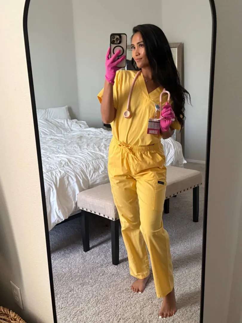 I’m here to give the best treatment anyway you want posted by nursesunshinexo