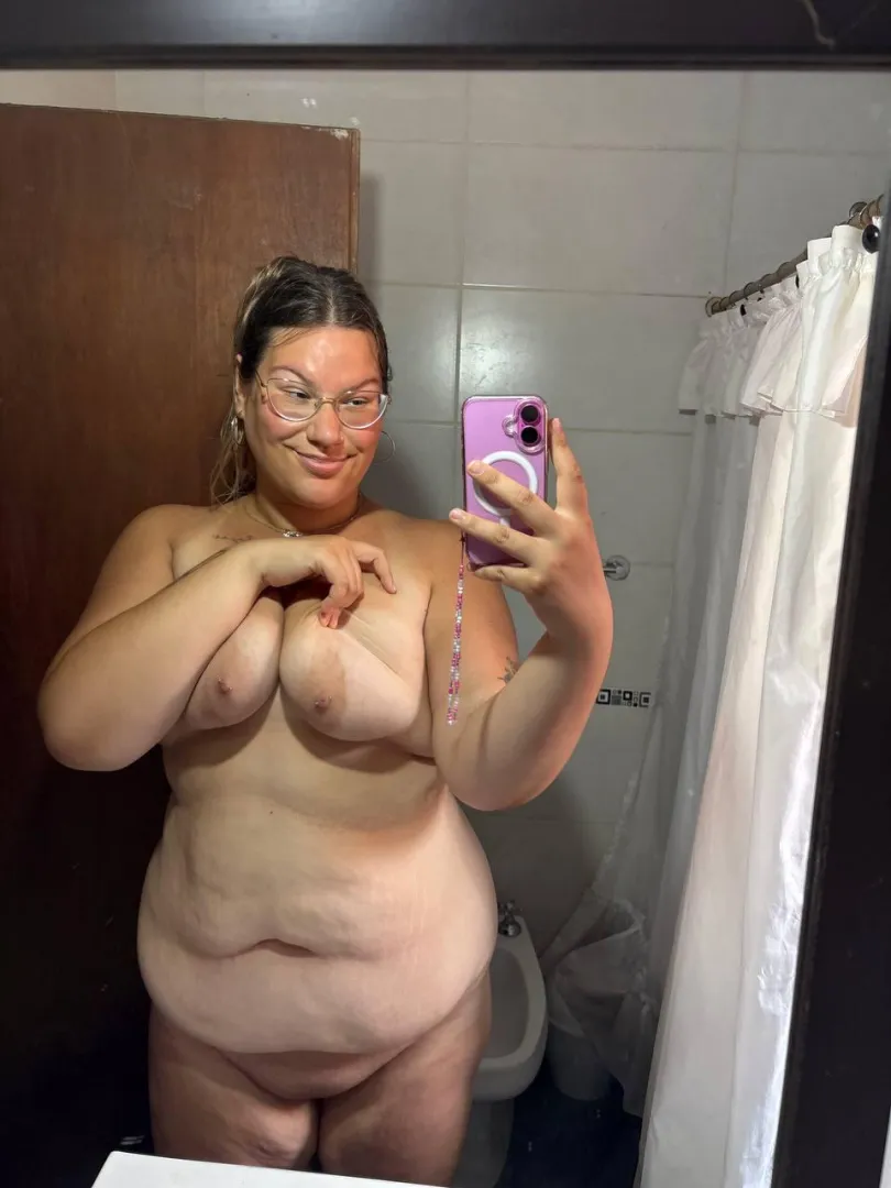 I’m hungry for dick, I need someone to feed me... posted by Historical_Dot5611