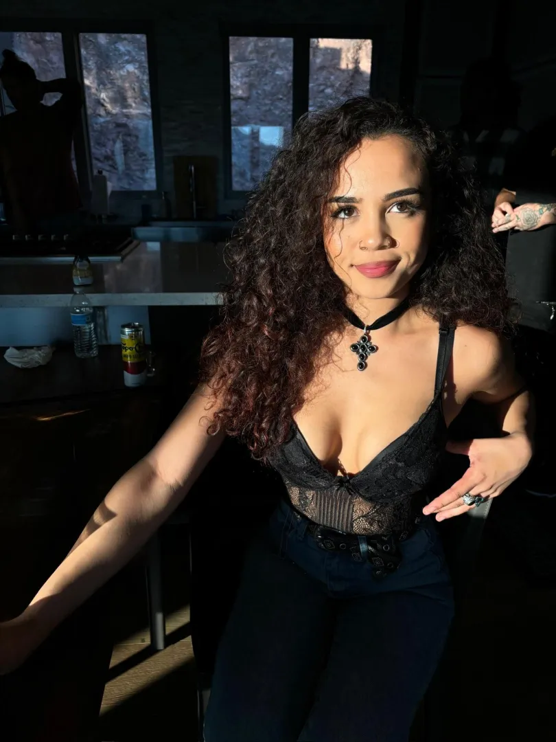 i'm in need of a vacation posted by tylerwatsonn