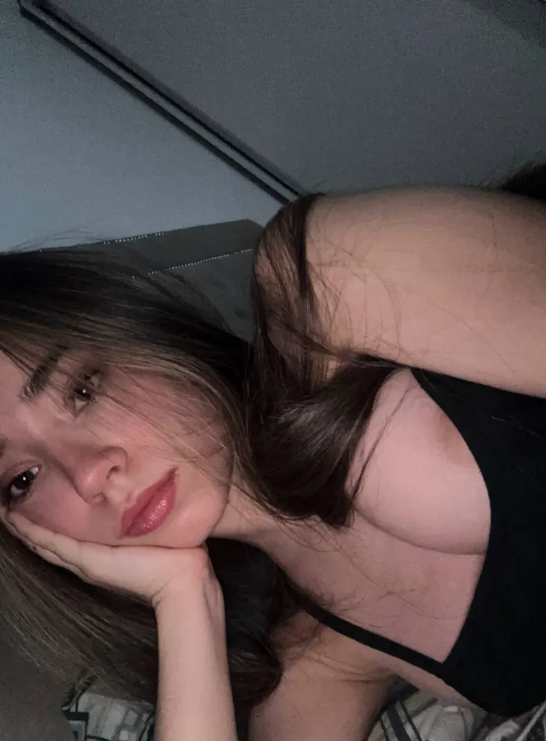 im kinda flat but oh well mayb u like small packages  posted by Moonlight_Soulsi