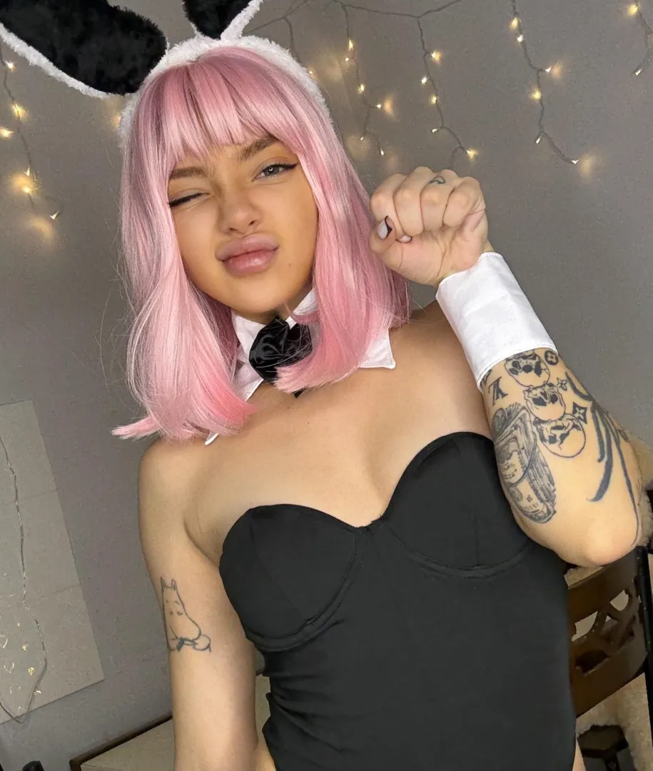 I'm kinda hoping you'll, somewhat firmly, hold me down posted by TaffyWhiskers