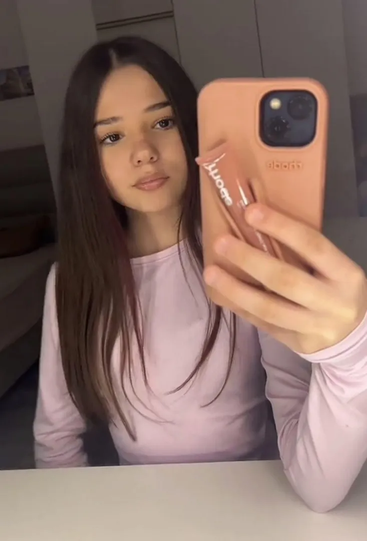 Im little and ready to be owned. Craving a rough man to take my delicate. posted by TrollingBy