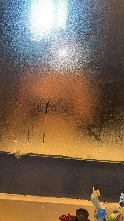 I’m looking for another mod to help out here. Comment or send admin mail. A little tease pic by MissVixen38