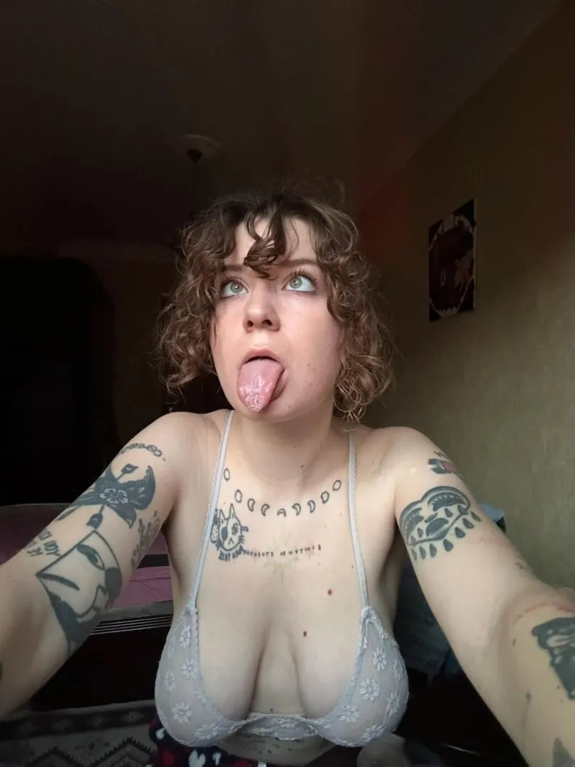 I’m not afraid of anything kinky posted by feetyourlick