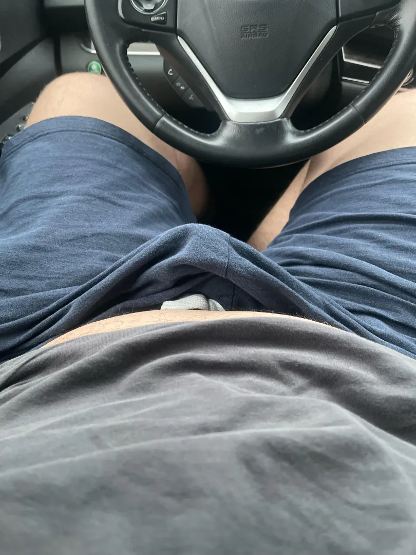 I’m on my lunch break and need this gone asap! DMs open 20 M (Location) CA Ontario posted by NoPollution5909