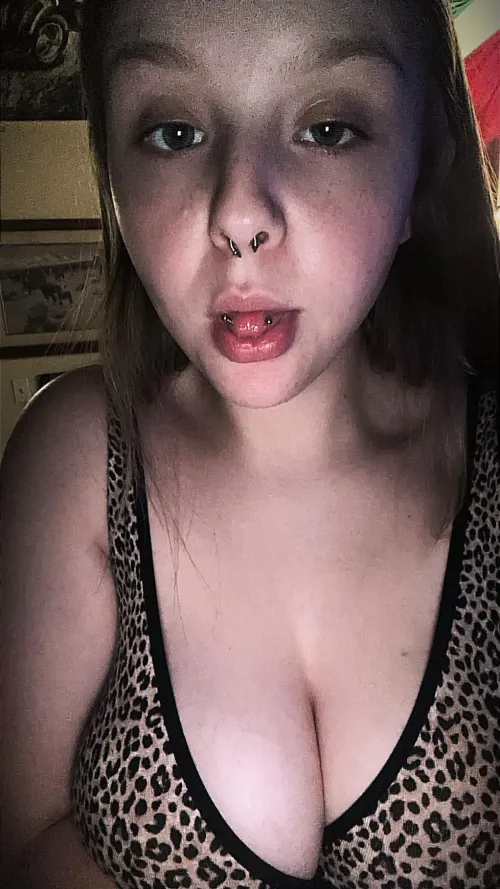 I'm ready for you to take me hard and raw daddy by cassieonlyxo