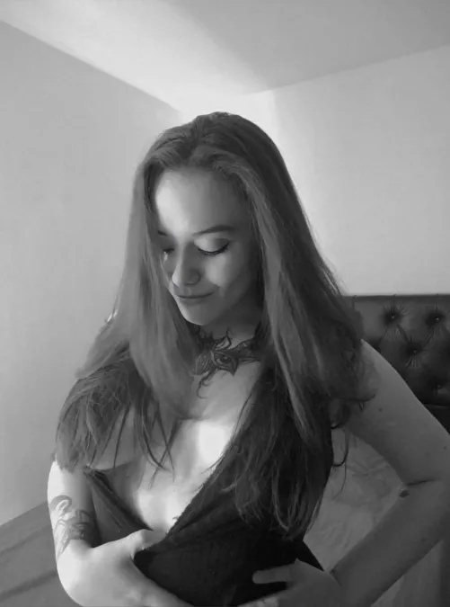 I’m ready for your pathetic tribute! by RedheaddMiss