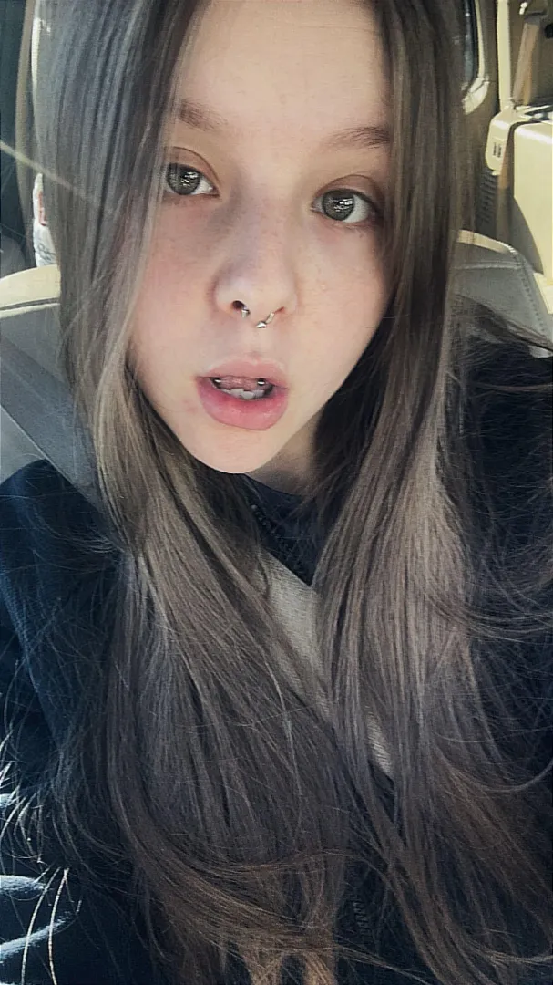 I'm so horny right now  posted by cassieonlyxo