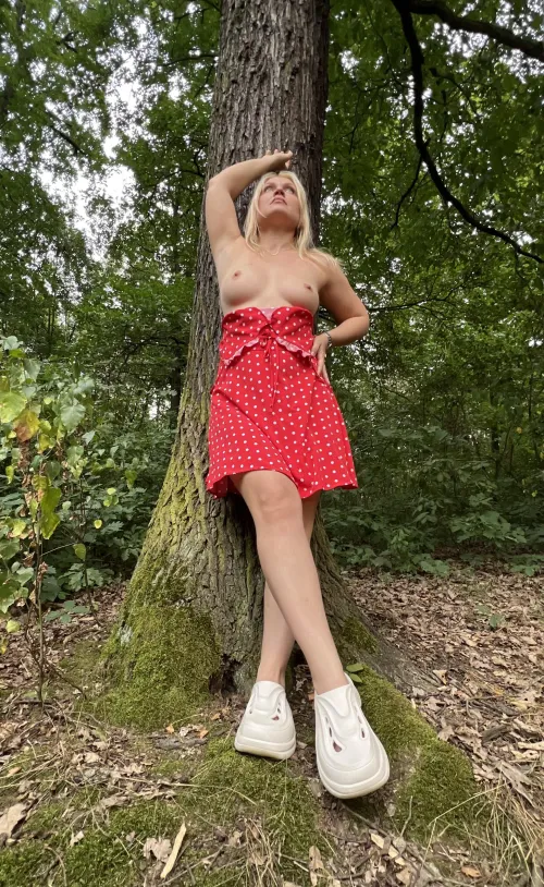 Im somewhat shy but gonna share my outdoor stories with others by Zerworinellea