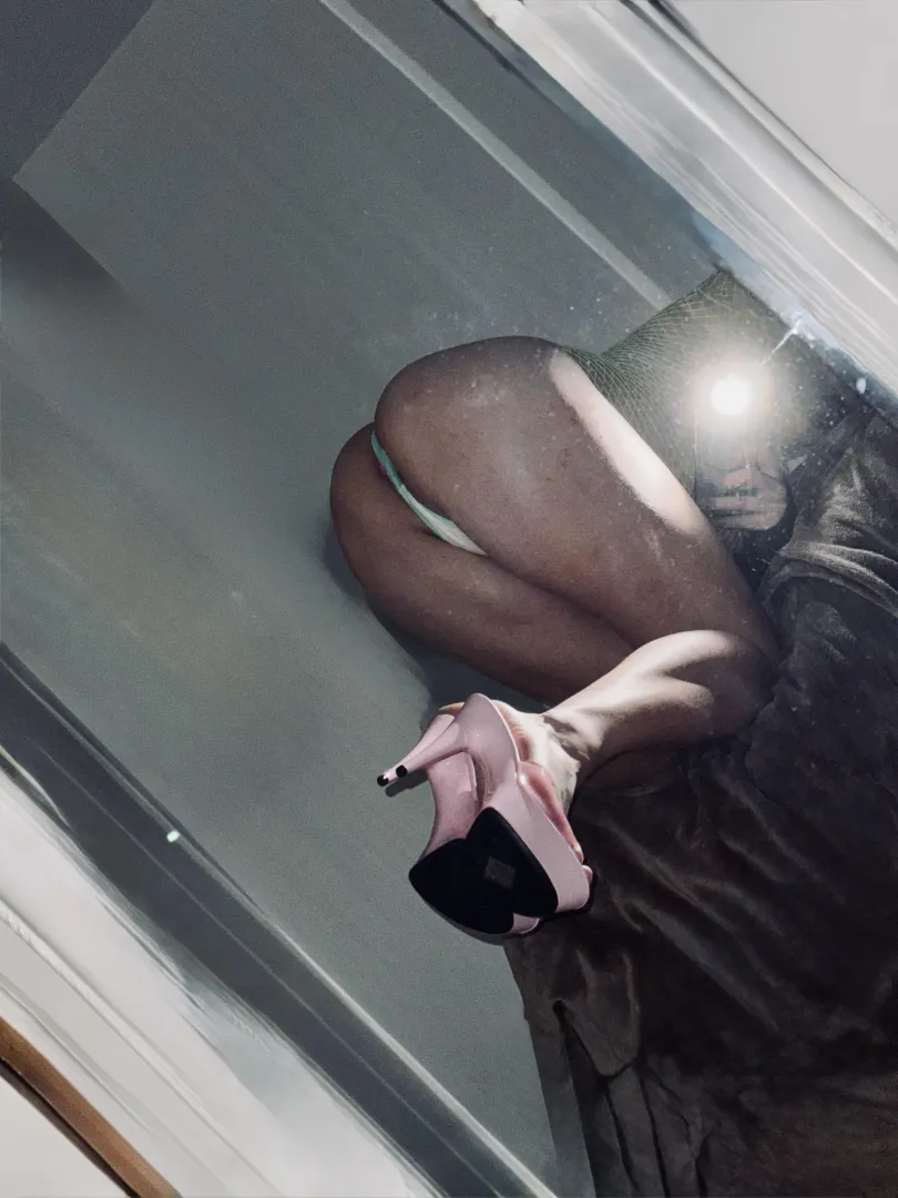 I’m straight, I swear  posted by VanillaIceCreeeeam