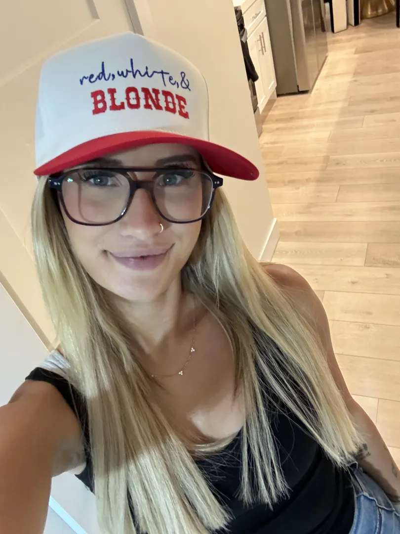 I'm the girl you never knew you wanted, do you want to fuck me? posted by aria_adams