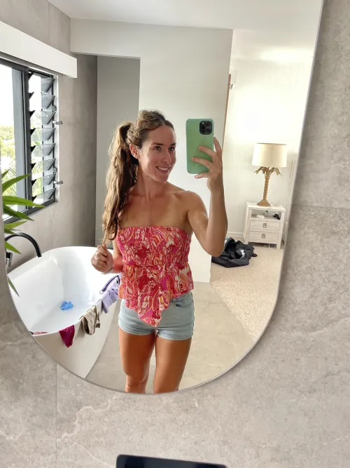 I'm the milf you never knew you wanted by Twinkle-Fluff99