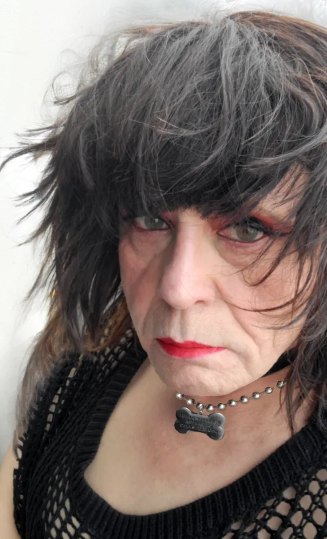 I'm Trans. I'm Real. And I'm available. Fuck me. posted by OralTransAuntie