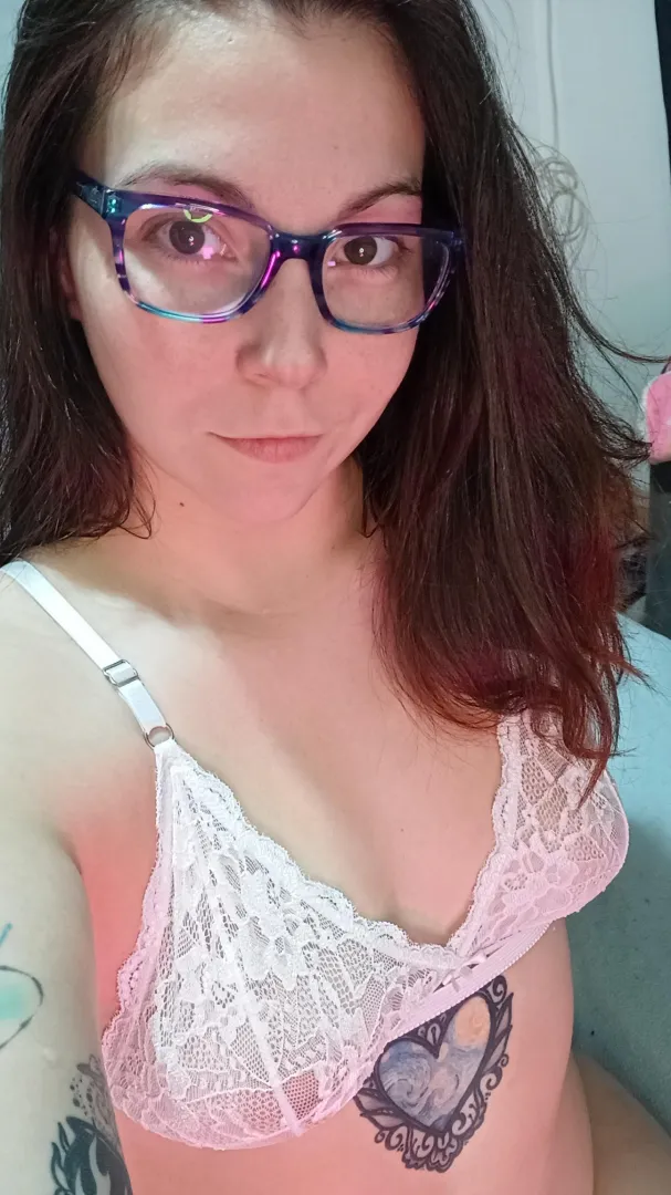 I´m waiting for my facial, you promised me you´ll give it all to me posted by Horror-Werewolf3229