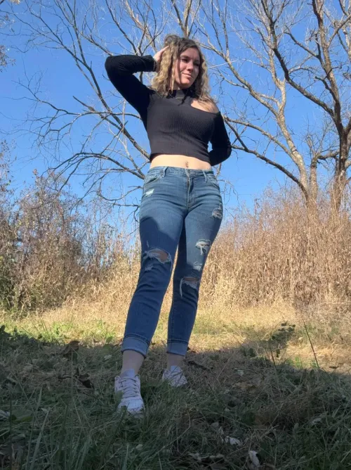 I'm waiting for you to come over.. by SweetEchloXO