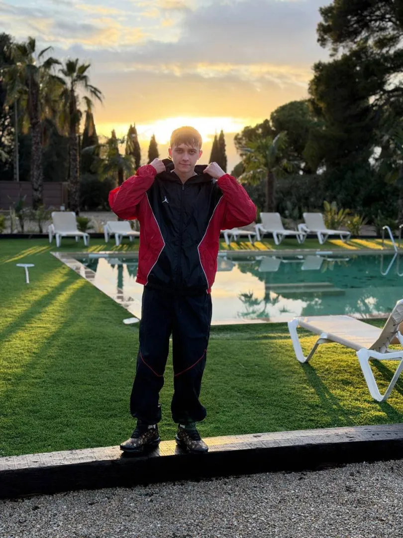 I'm your fun boy posted by bootyy-liciouss