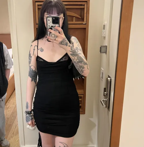 imagine being such a loser you would say no to the opportunity of sending a goddess like me your money ✨ by strawberryxgirl0