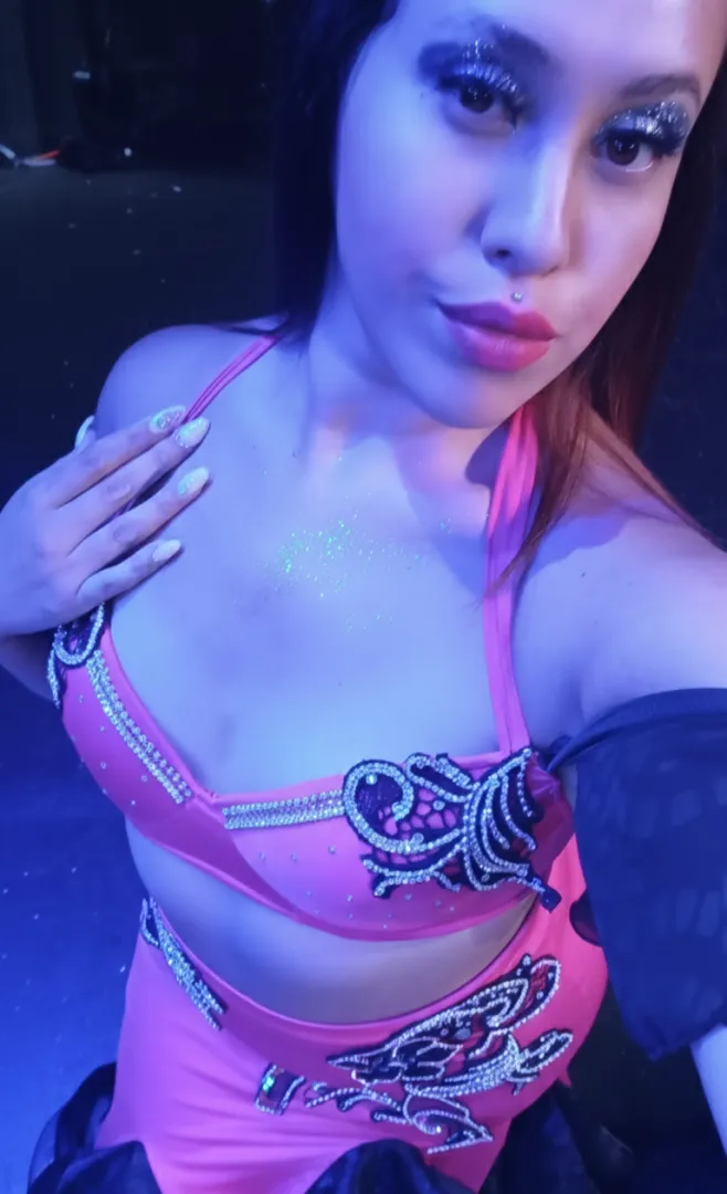 Imagine having a 32yo Bellydancer focused on you.GFE available with pics,videos & that mental connection you’ve been missing so much.Someone who makes u feel truly seen.I know ur mind is a labyrinth and I’d love to be the one to navigate it with  posted by curvylatinmodel