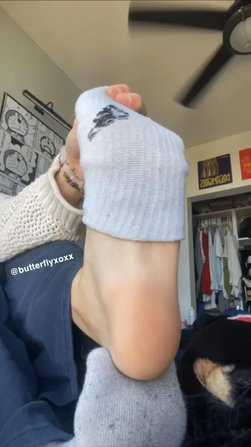 Imagine how sweaty there are after class  by Butterflyxoxx