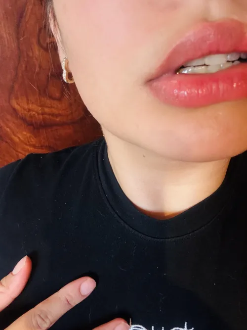 Imagine me kissing your body by yourbaecandy