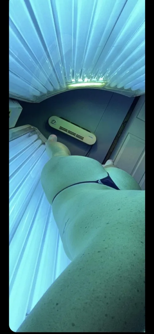 Imagine the tan lines after by Tidal_terror1