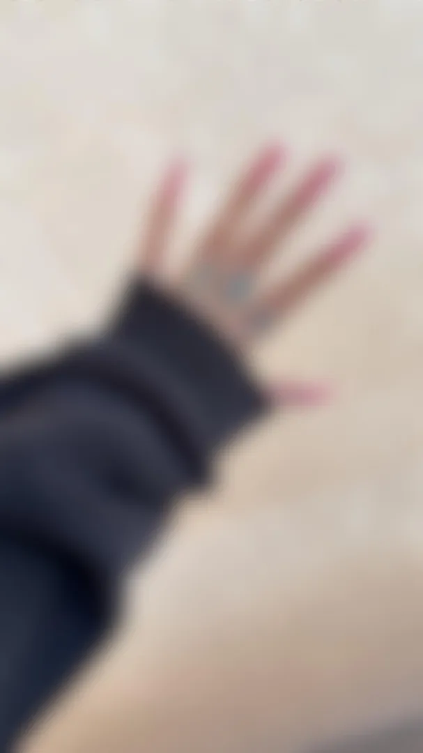 Imagine these wrapped around your wallet?  posted by DankGoddessxx