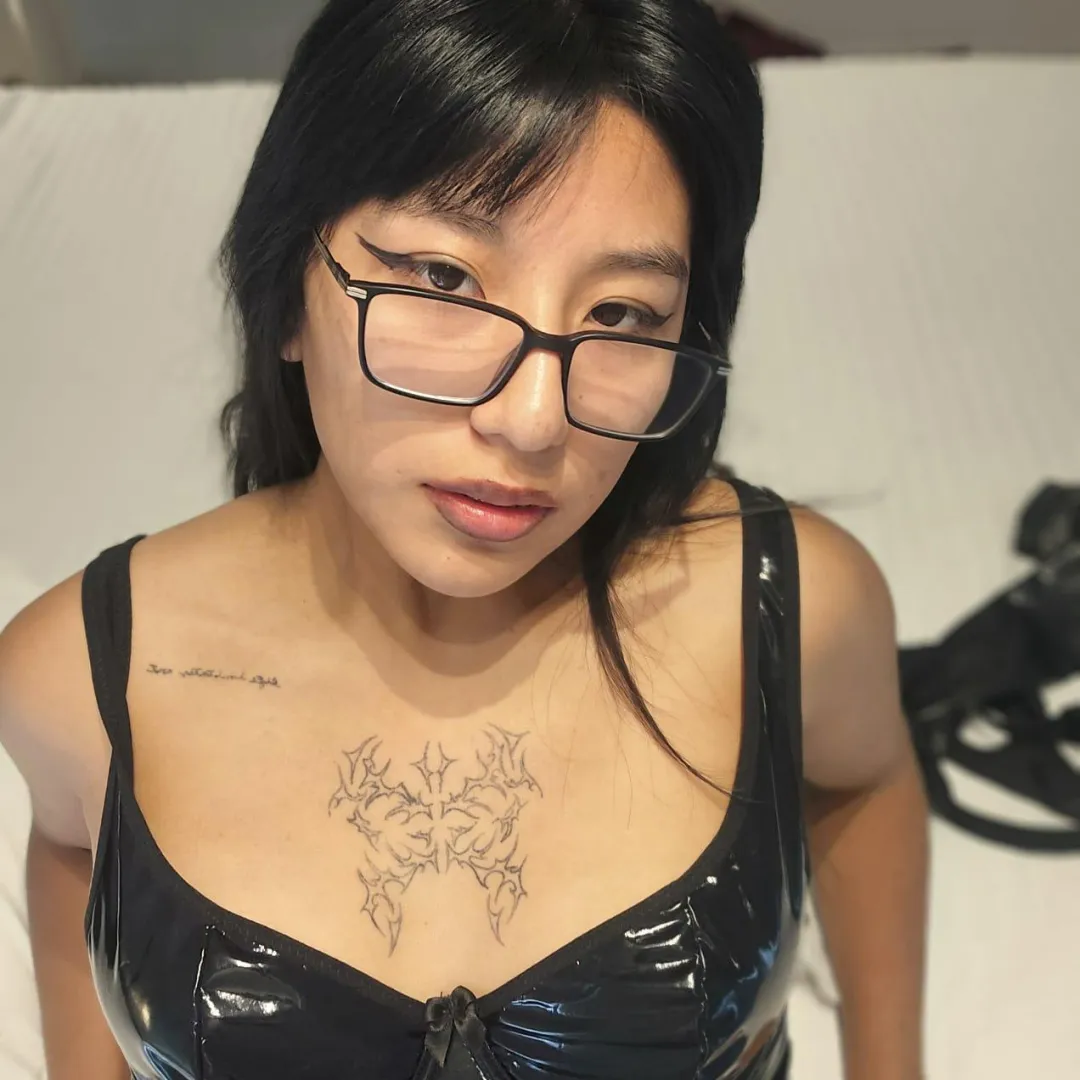 Imagine this pink lipstick smeared all over my skin while you watch from your screen posted by Virtualuuxx