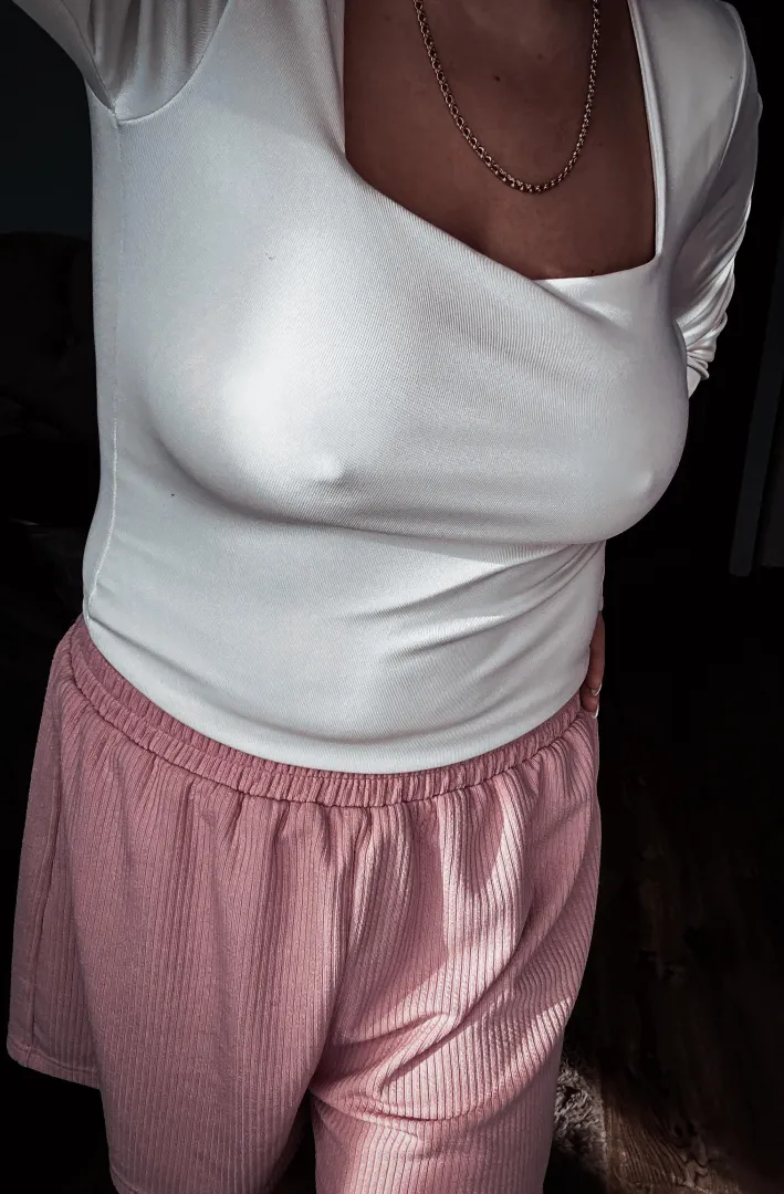 Impossible to hide posted by Angelfromheavenn_